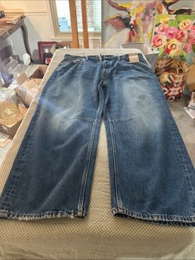 Madewell Boyfriend Jeans in Faded Blue Denim